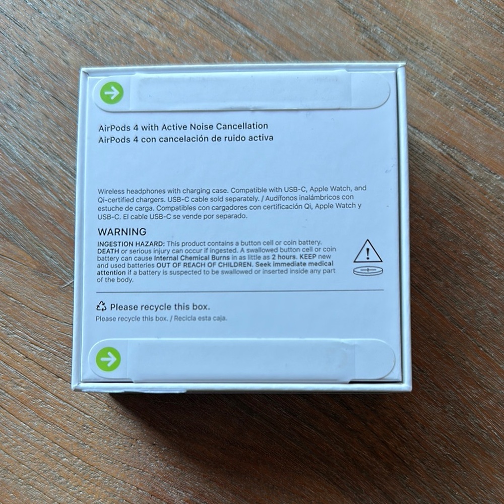 Apple White Wireless Earbuds - Picture 2 of 4